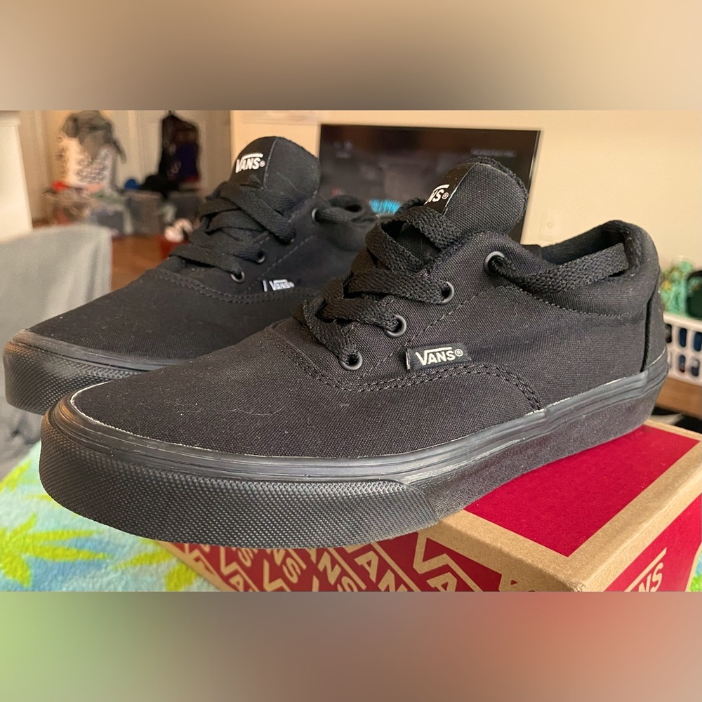 Vans Tennis Shoes
